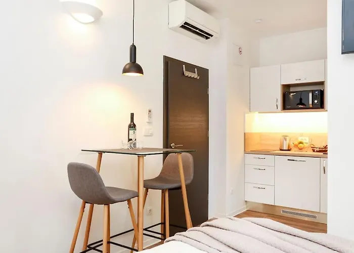 Monfrina 2, Stylish Old Town Near Lägenhet *