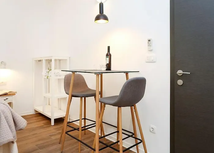 Monfrina 2, Stylish Old Town Near Split